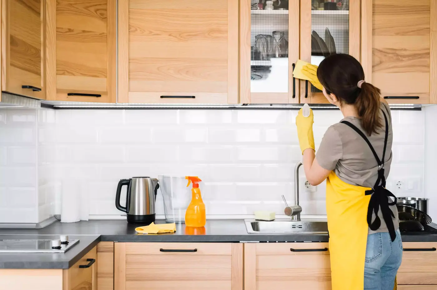 Kitchen cleaning